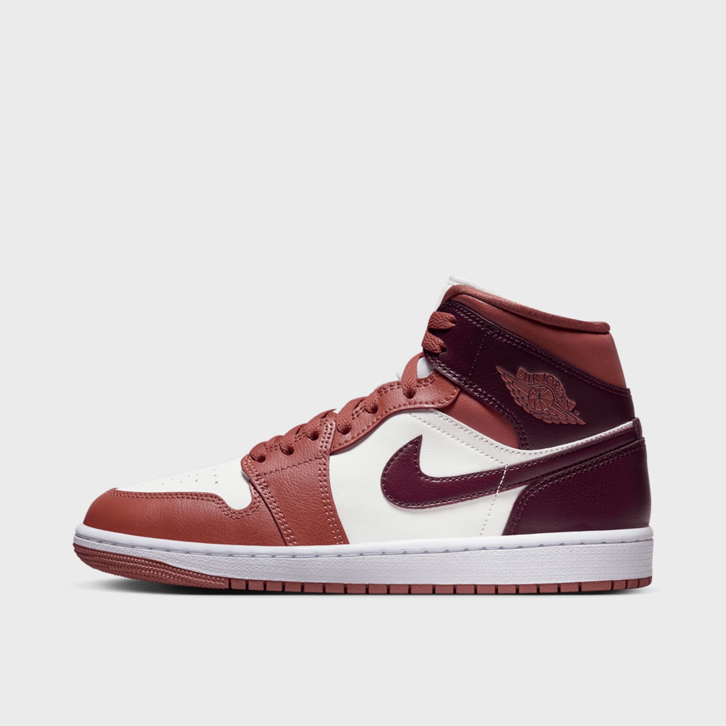 Jordan WMNS Air Jordan 1 Mid 2